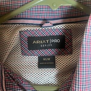 Ariat Pro Series Men's Red and Navy Plaid Shirt